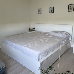 King Size Bed With 4 Storage Drawers IKEA White