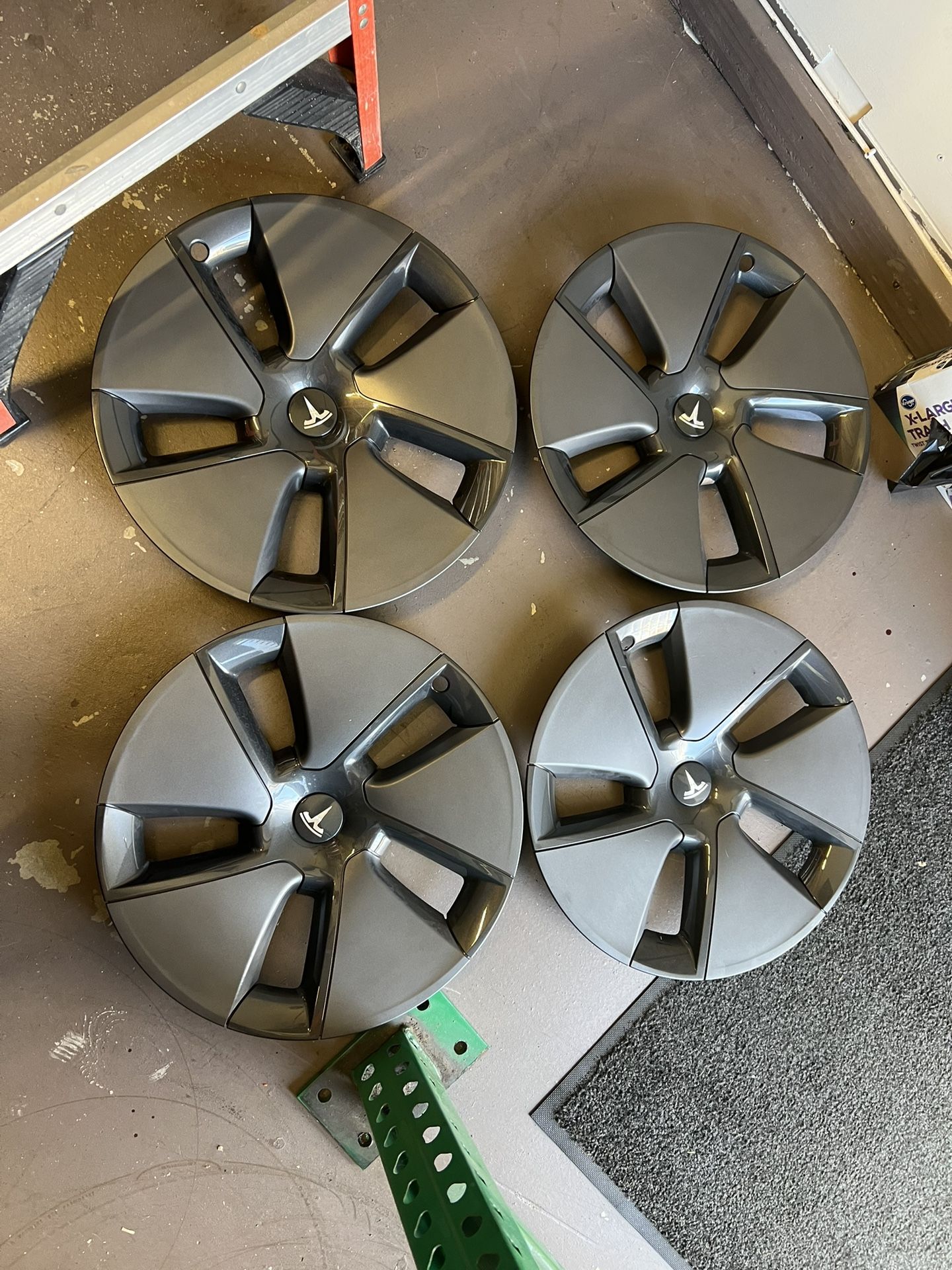 Tesla Model 3 Hubcaps 18” Oem Copas Para Tesla Model 3