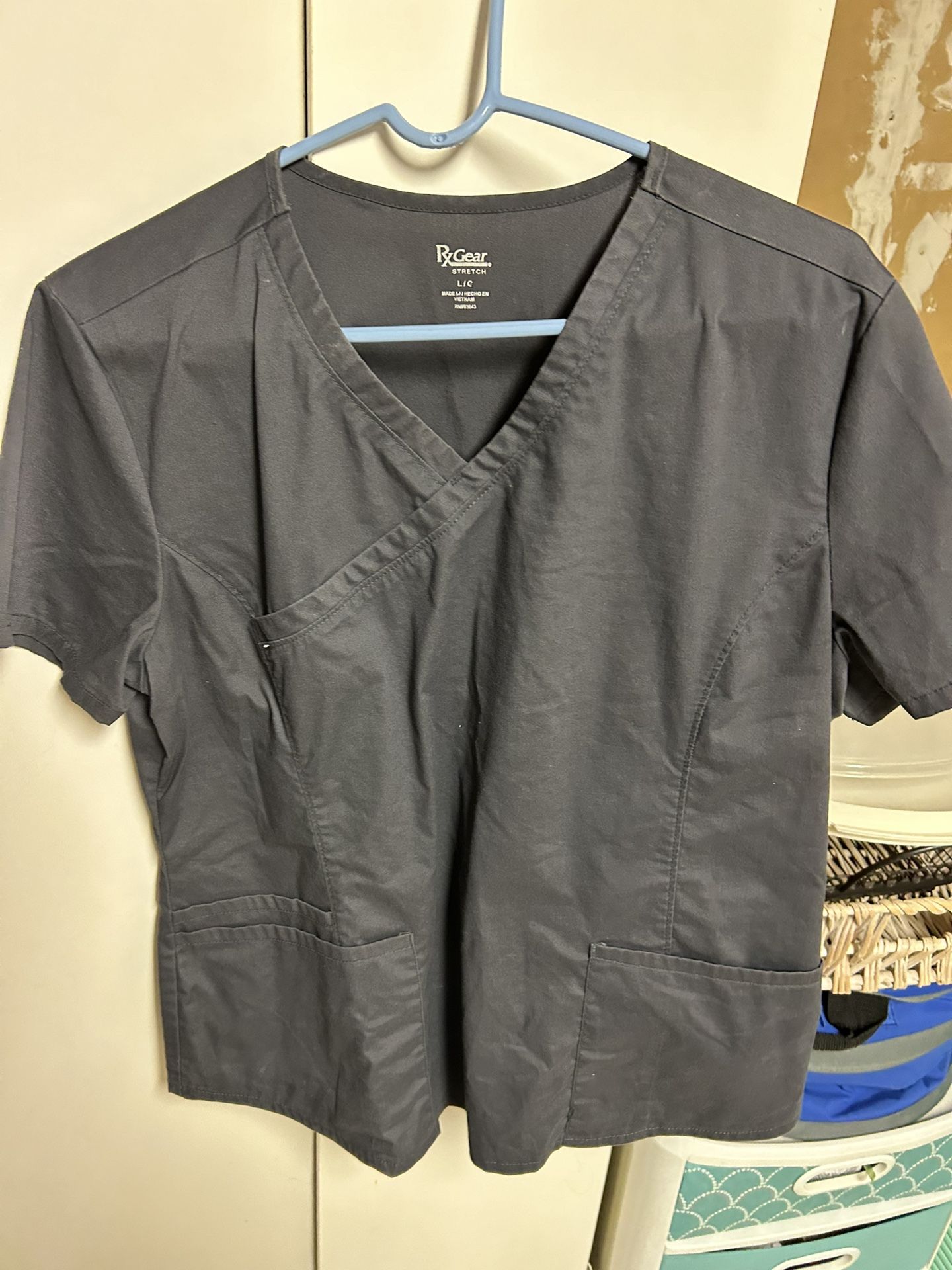 Scrubs Top size Large