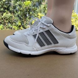 Adidas Men’s Size 10 Running Shoes Great Condition 