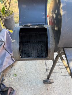 Charcoal grill