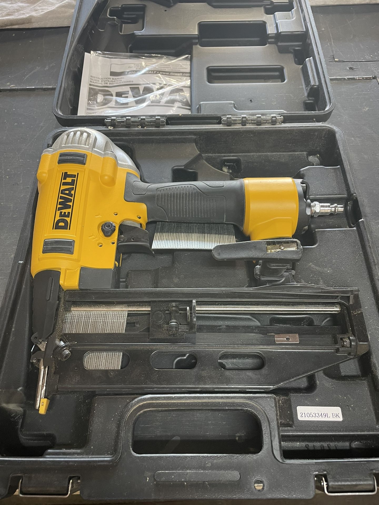 16g Finish Nailer