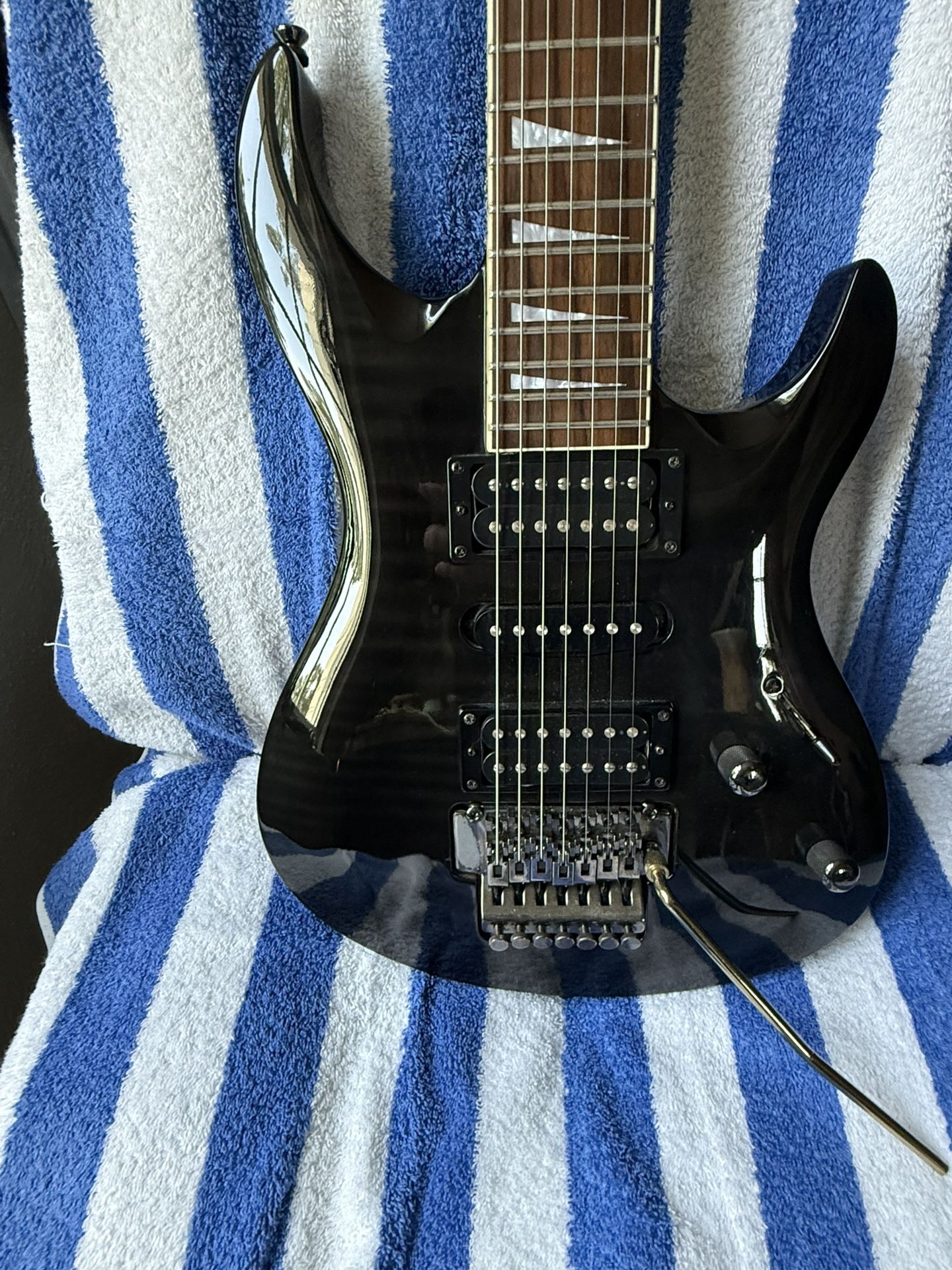 7 String Guitar *Floyd Rose*