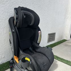 Chicco Car SEAT For 1-6