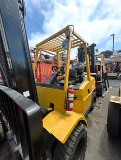 HYSTER FORKLIFT- Heavy duty