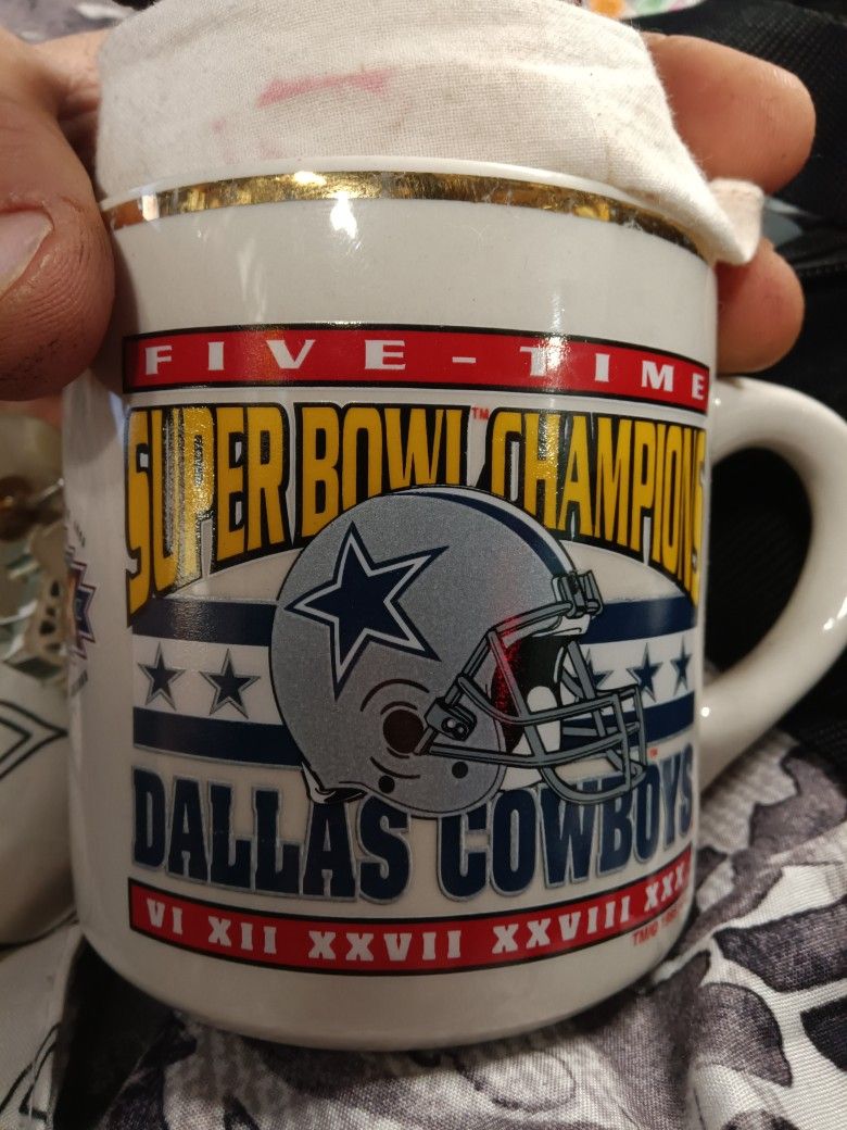 Cowboys Fans Hit Me Up