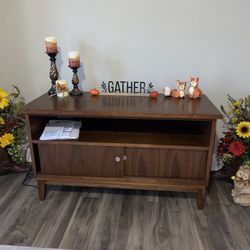 Hard Wood Tv Stand 
