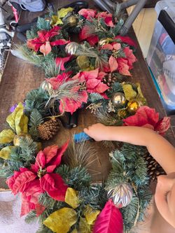 Set of two wreaths