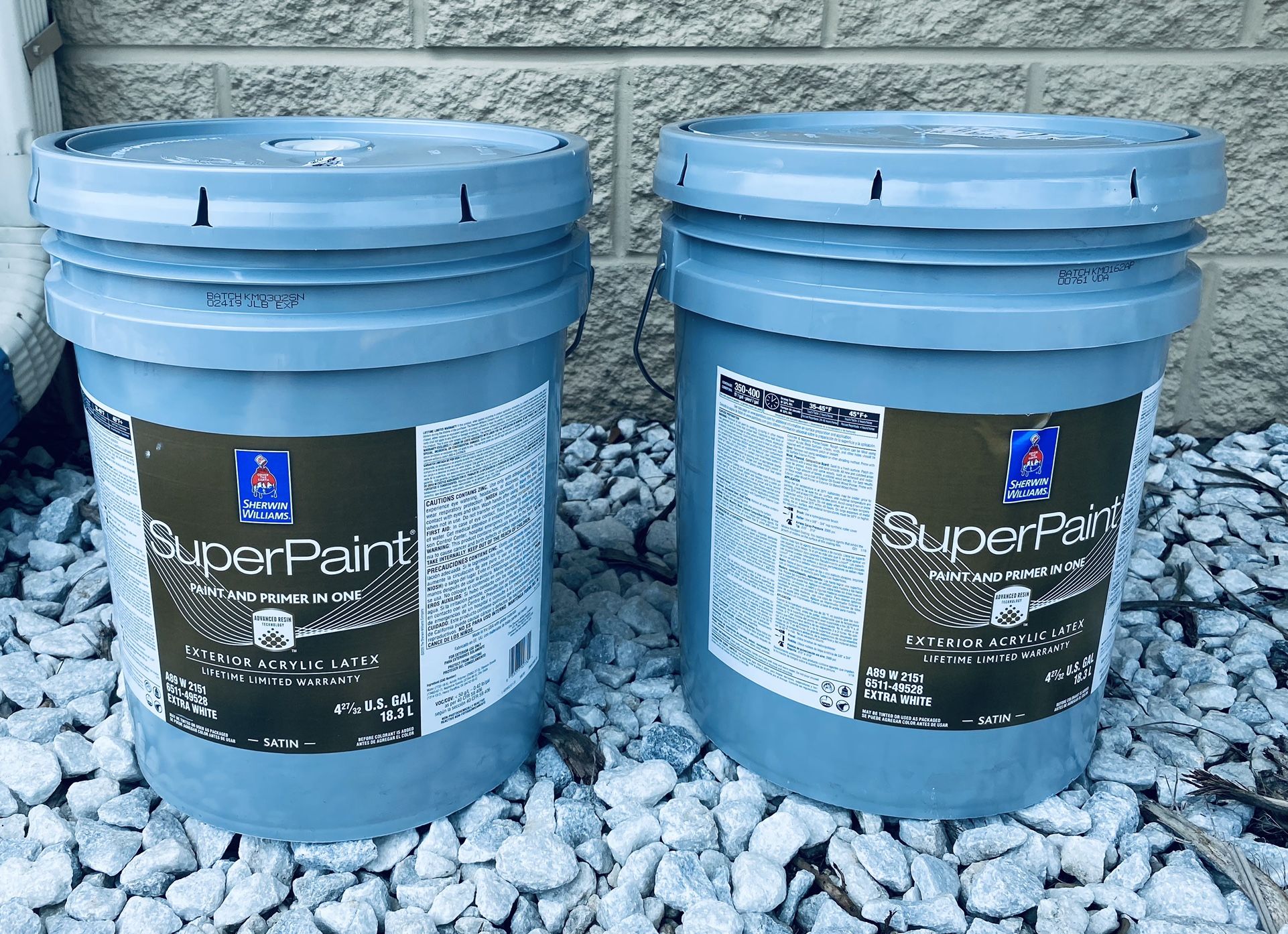 Exterior Greige Paint. #7044 Amazing Gray. 10 Gallons