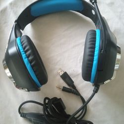 HANDSET OMNI-DIRECTIONAL NOISE CANCELLING MIC. COMPATIBLE WITH PS5, PS4, PC, XBOX ONE SERIES X/S NINTENDO SWITCH 