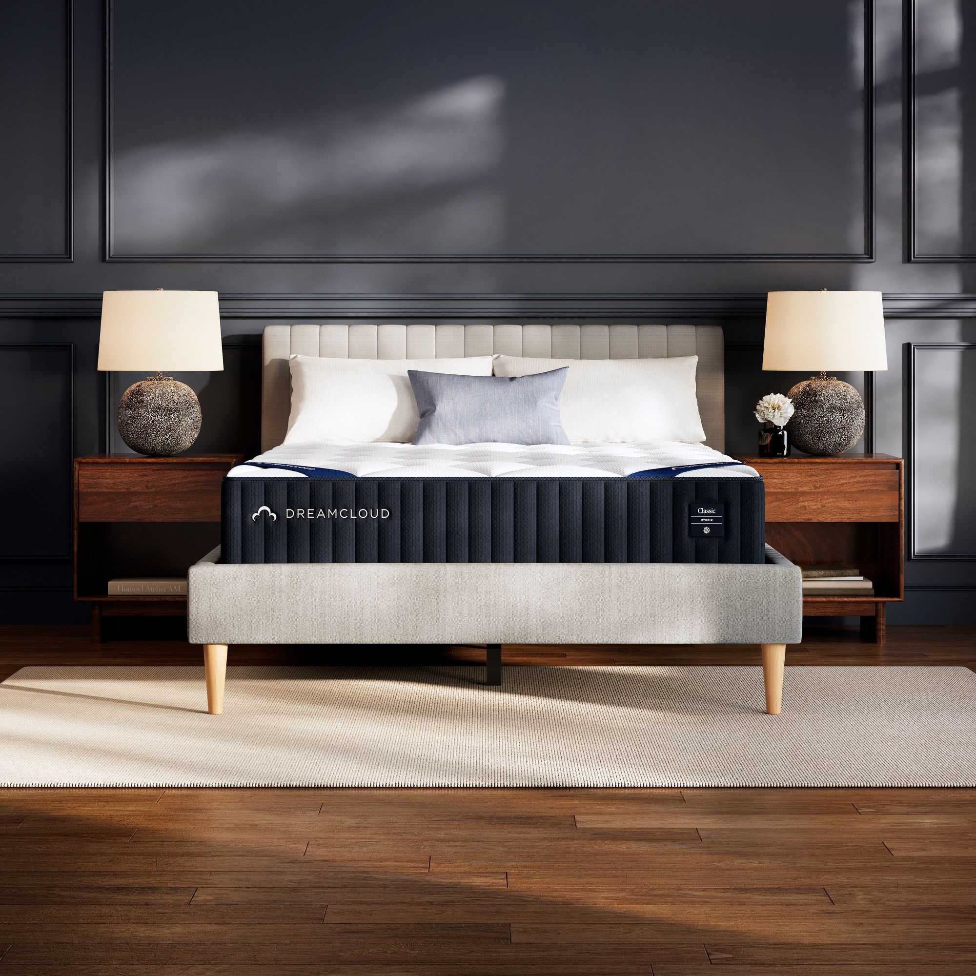 Brand New Full-Sized Dreamcloud Classic Hybrid Mattress