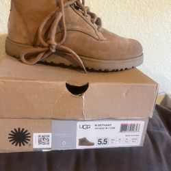 UGG SIZE 5.5. BETHANY BOOTS ONE TIME USED ALMOST NEW  110