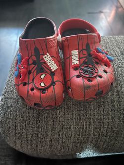Spiderman boys crocs