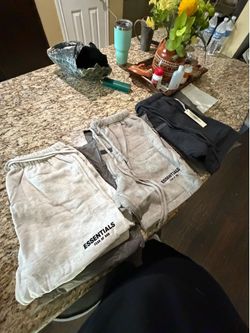 essential shorts