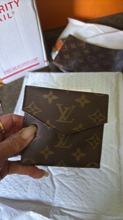 Womens/Men’s or coin wallet or a small wallet