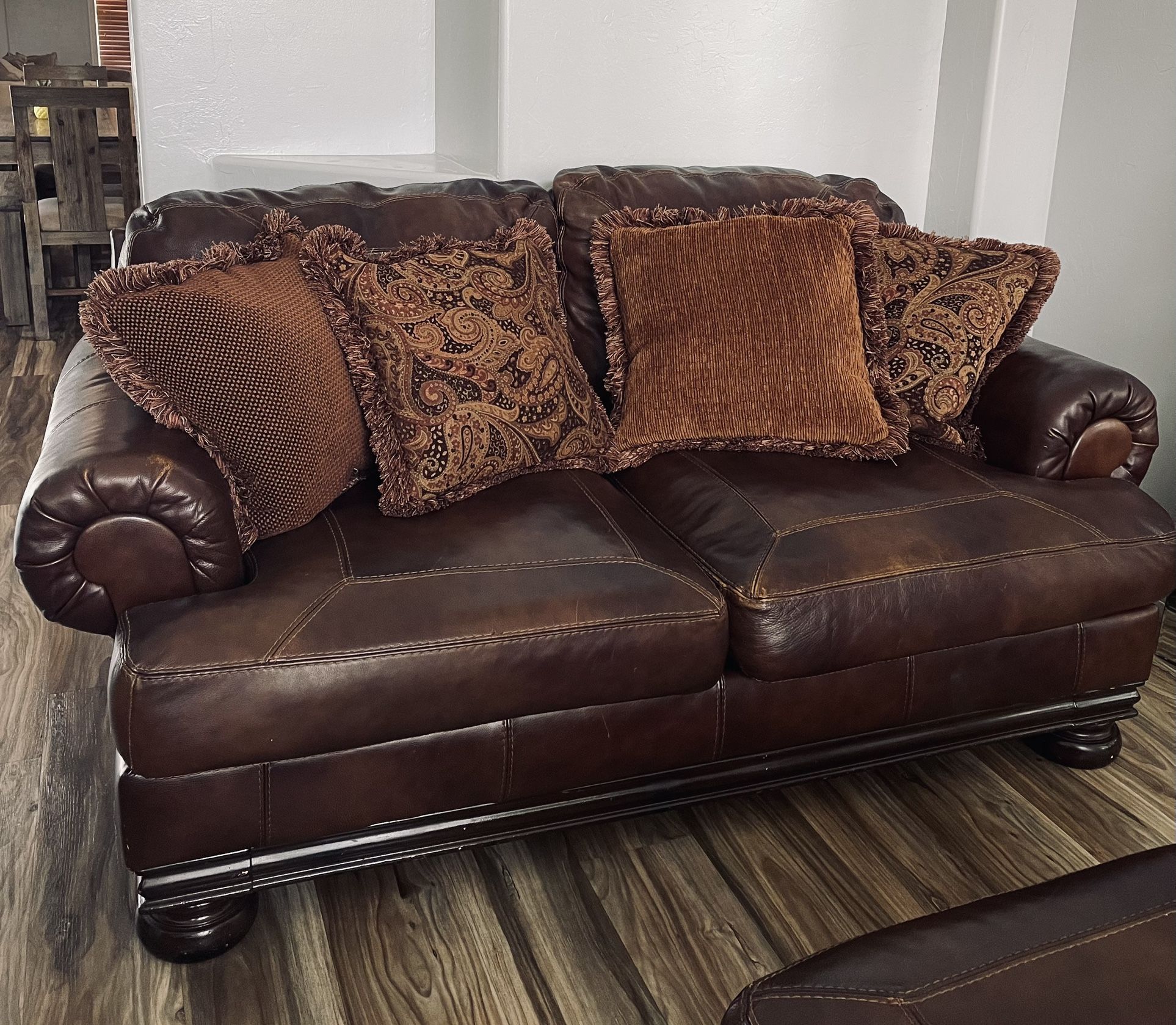 Genuine Leather Sofa Set 2k, OBO