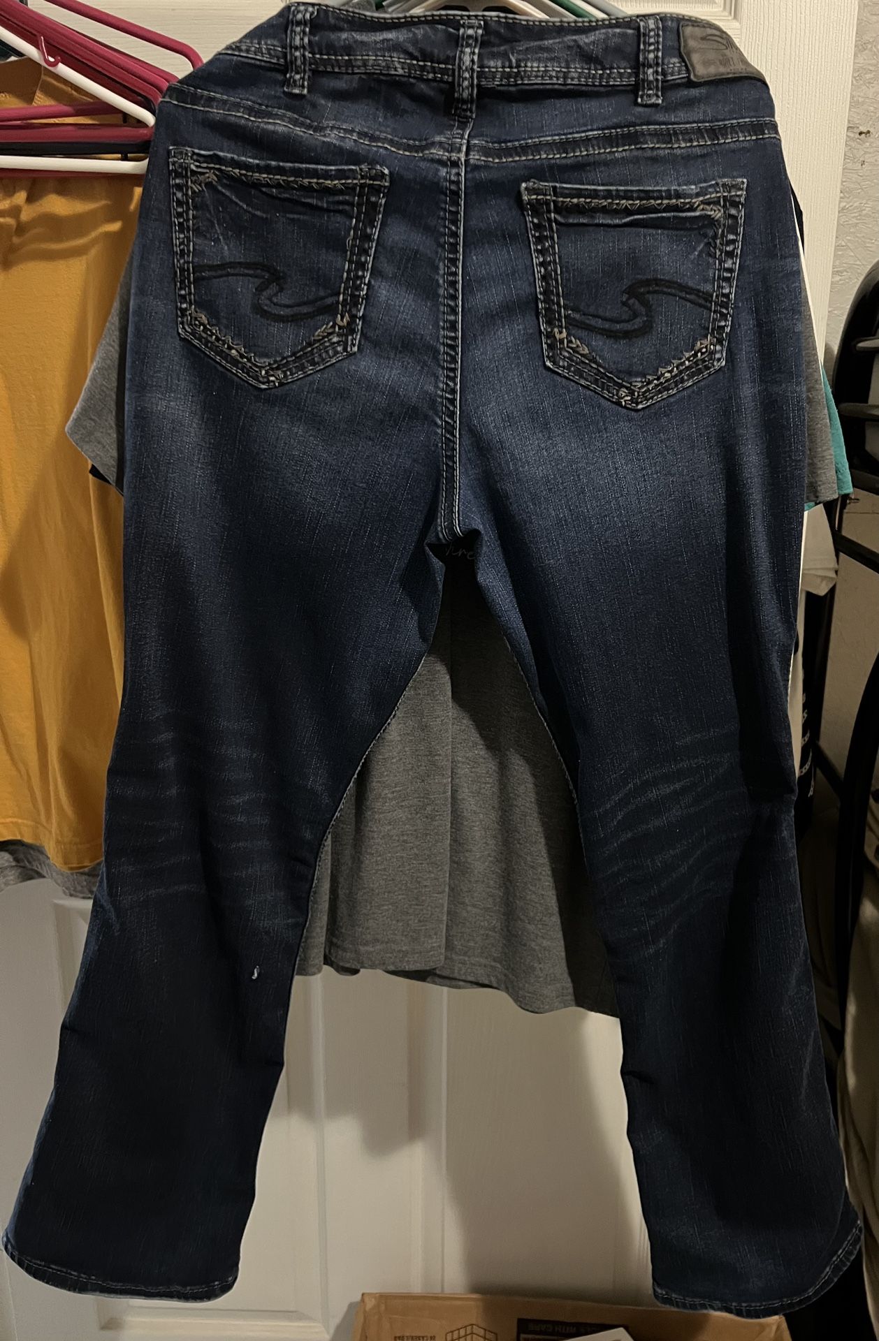 Women’s Silver Jeans Size 14 Slim Bootcut Suki