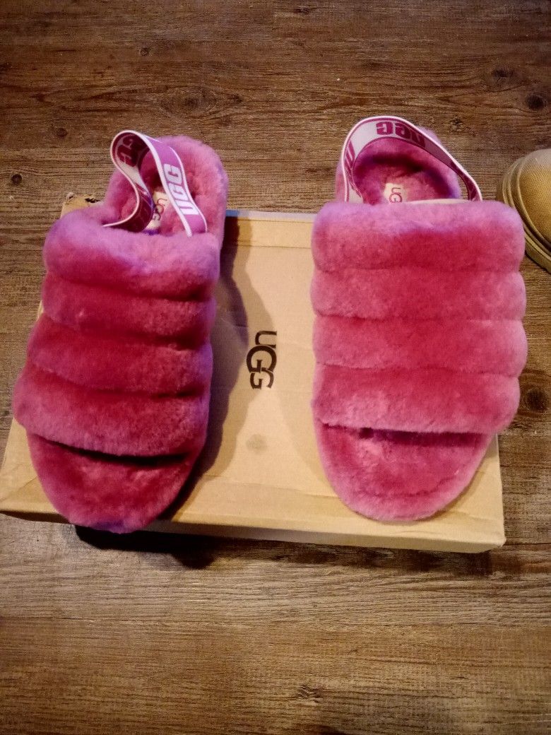 UGG PINK HOUSE SHOES 