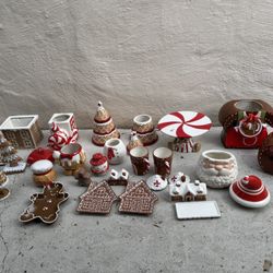 New! Bundle decor set Christmas-themed tableware, cookie jars, decorations and tablecloths 