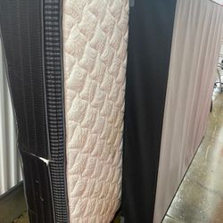 Queen Mattress And Box Spring 