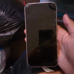 BROKEN Iphone 13 