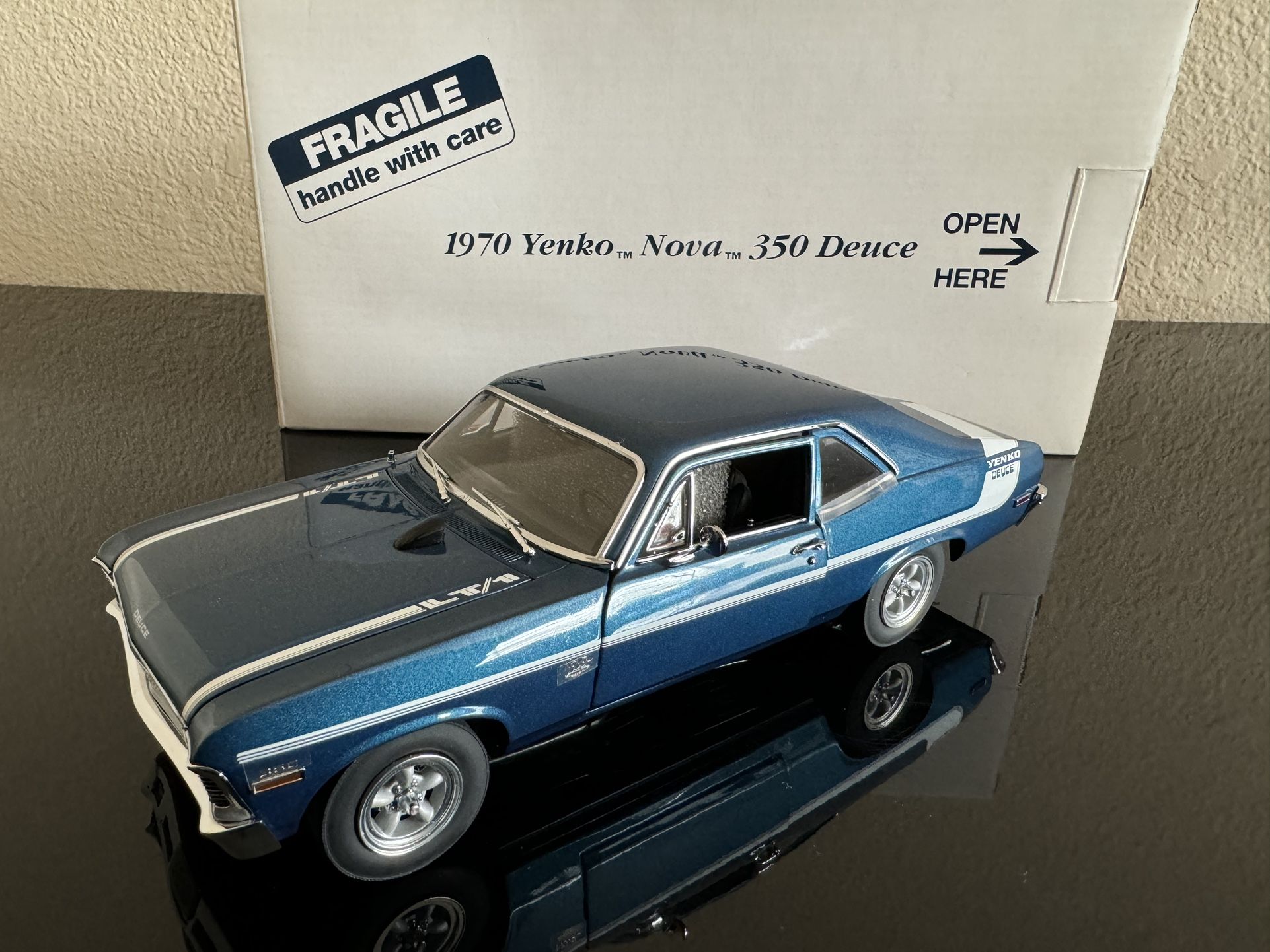 Danbury Mint 1:24 1970 Yenko Nova 350 Deuce