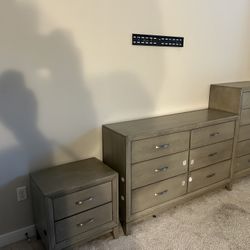 Dresser Set