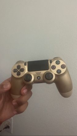 Gold ps4 controller