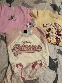 New Disney shirt bundle $15