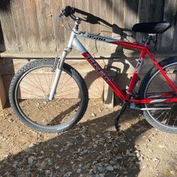 Trek 4500 Mountain Bike 54cm 