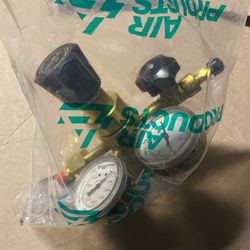 New Old Stock Specialty Gas  Regulator 