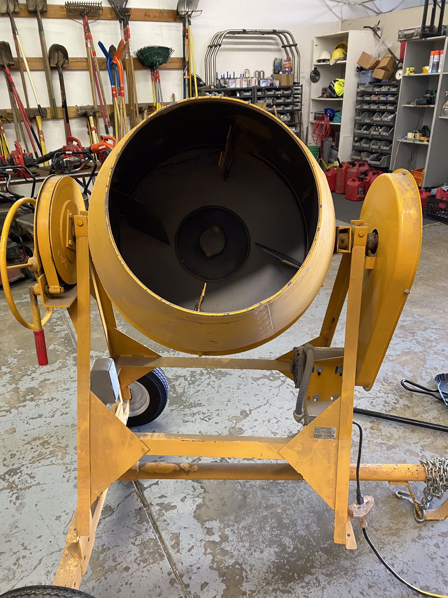 Cf Gilco Gilson 6.5 Cu Ft Mortar Mixer electric for Sale in San Diego