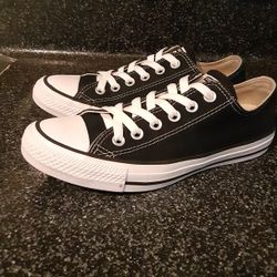 Converse womens 7 Great Condition 