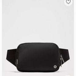 Lululemon Belt Bag Large 2L (cross body bag) black