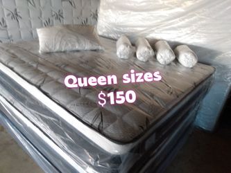 🛏️Mattress Pillow top 🔝 
☑️Queen $150
☑️Full $130
☑️Twin $120
 ☑️King $260
☑️Cal King $260
🚚Delivery Fee $20