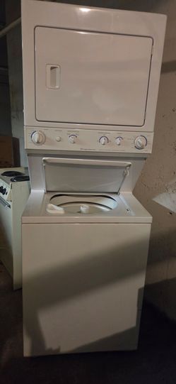 Electric Stacked Laundry Center