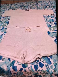 Women T Shirt and Shorts