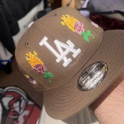 🔥 LA Dodgers New Era 9FIFTY Brown Pink Floral Snapback Hat – Clean 🔥