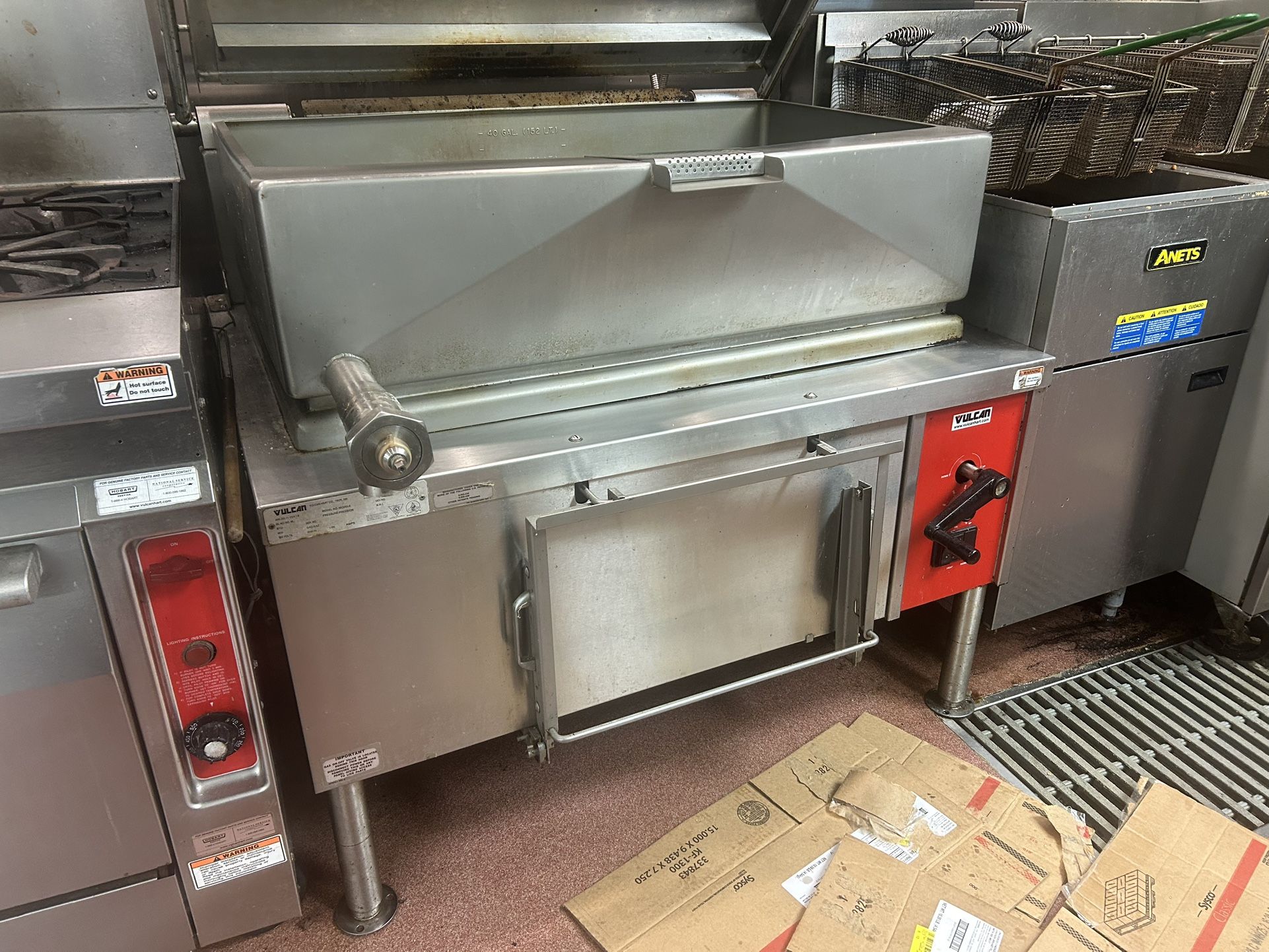 40 Gallon LP Tilt Skillet