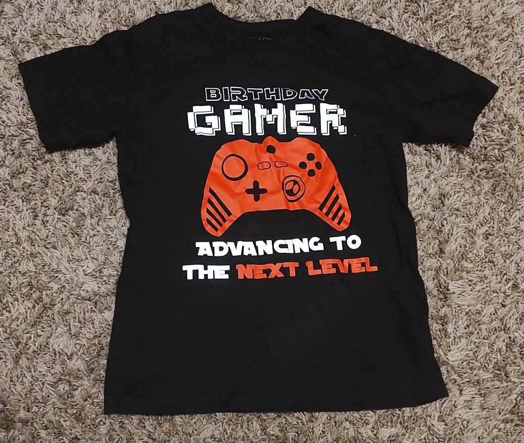 Children's Place kids size medium 7/8 birthday gamer t-shirt