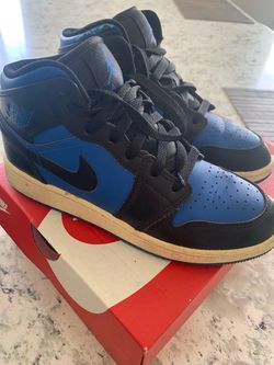 Nike size 4 youth