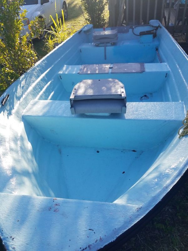 14 ft, v-bottom fiberglass boat. for Sale in Okeechobee, FL - OfferUp