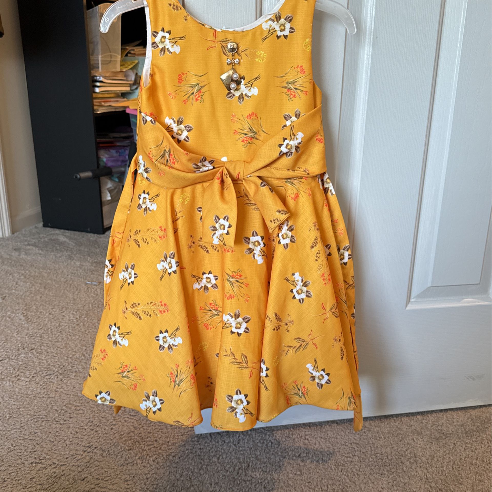 Girl’s 6 Yr Old Cute Yellow Floral Frock 