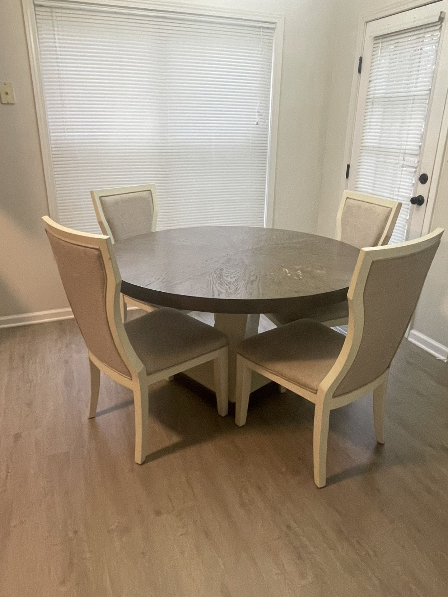 Rooms To Go Dining Table 