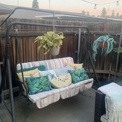 Outdoor Porch Swing