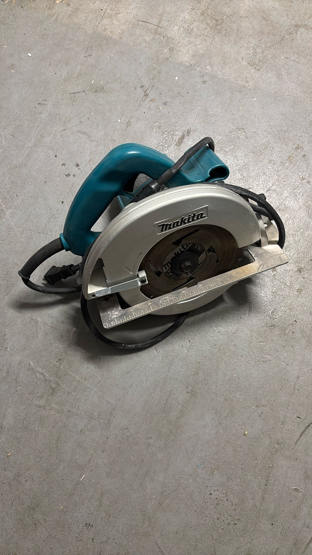 Makita Circular Saw