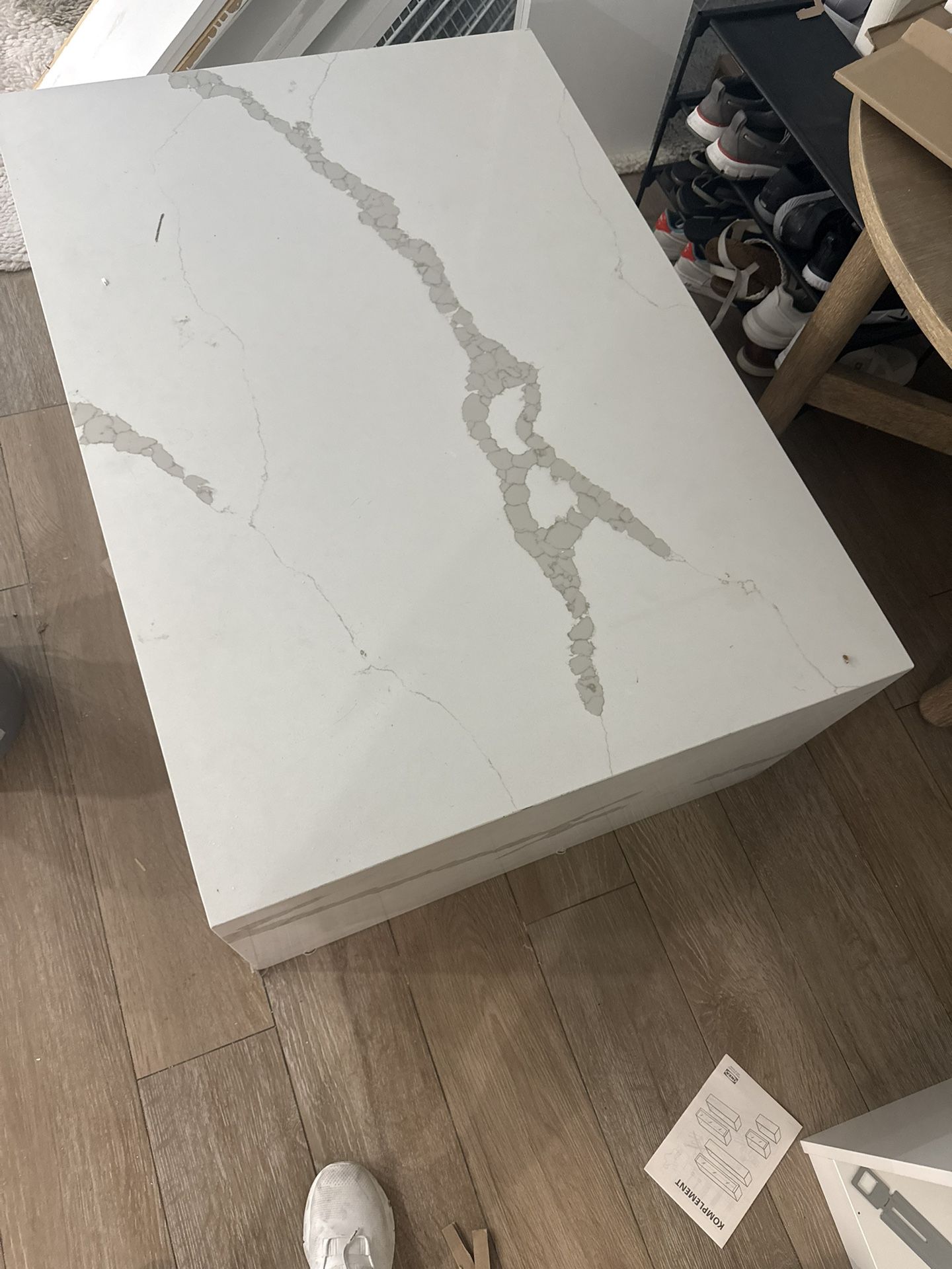 Callacata coffee Table