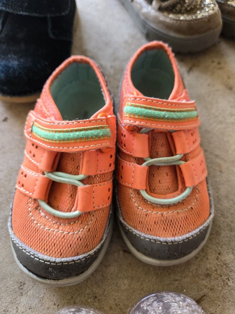 7c And 8c Shoes (10 For One Pairs, 35 For All)