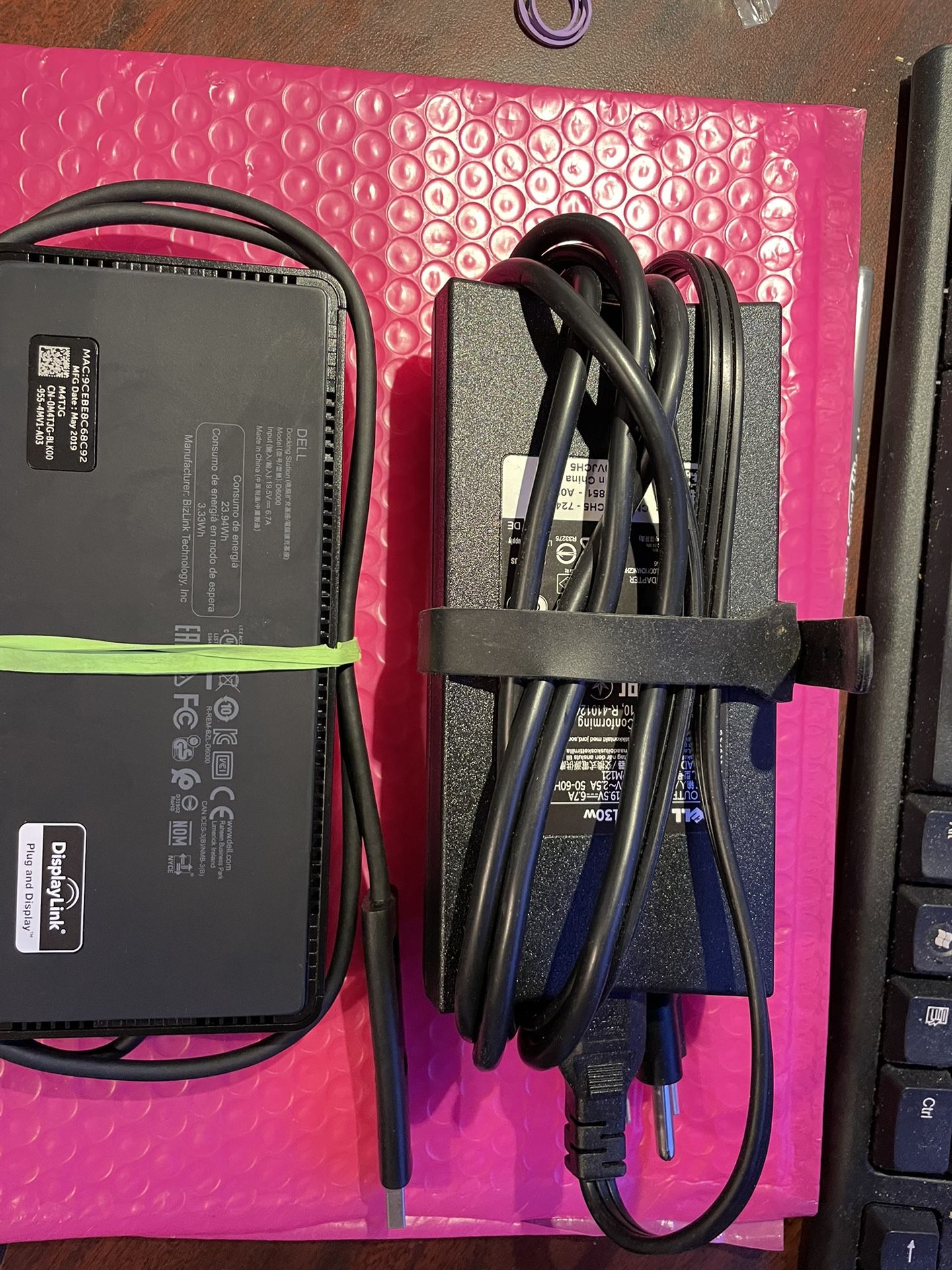 Dell Universal Dock D6000 USB-C Thunderbolt Docking Station Comes With 130 Watt Power Adapter