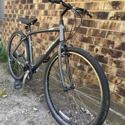 LIKE NEW  :  TREK  : HYBRID  :  LARGE 